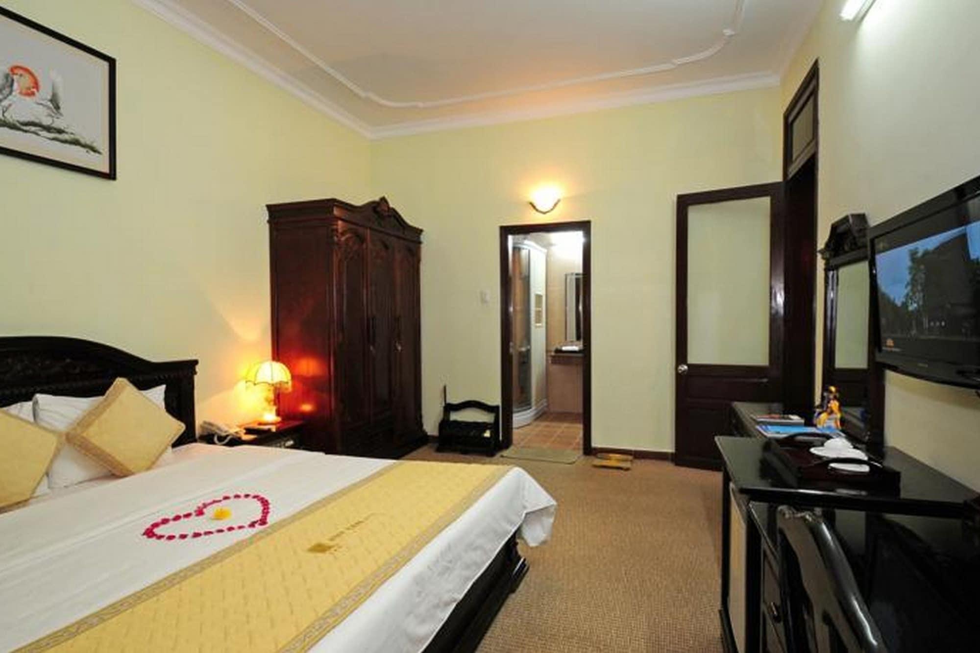 Duy Tan Hotel Хуе Екстериор снимка