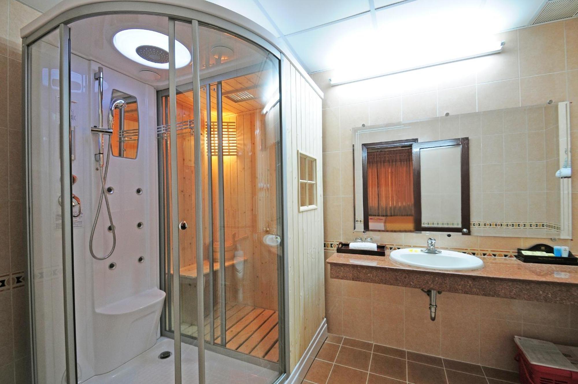 Duy Tan Hotel Хуе Екстериор снимка