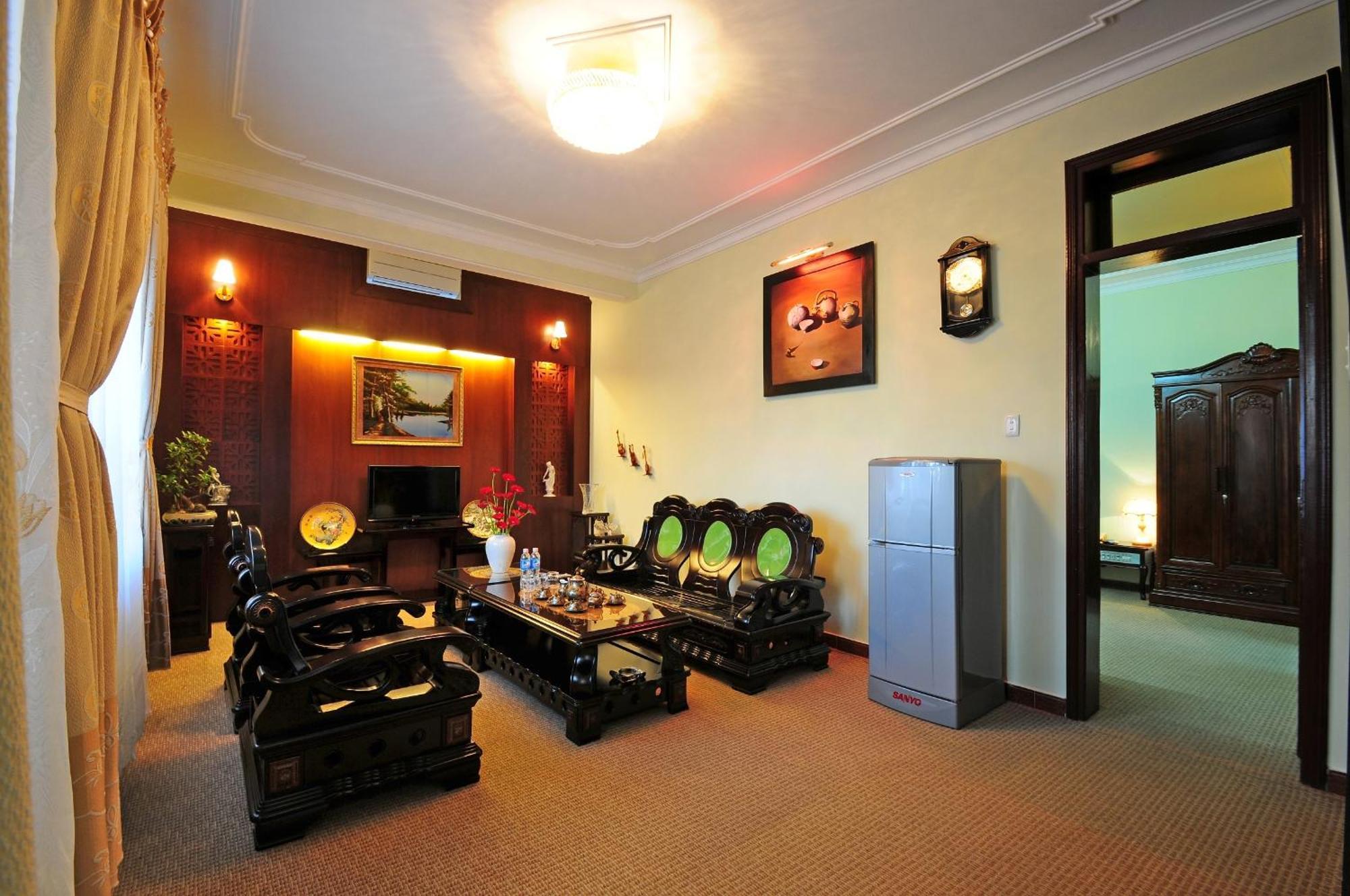 Duy Tan Hotel Хуе Екстериор снимка