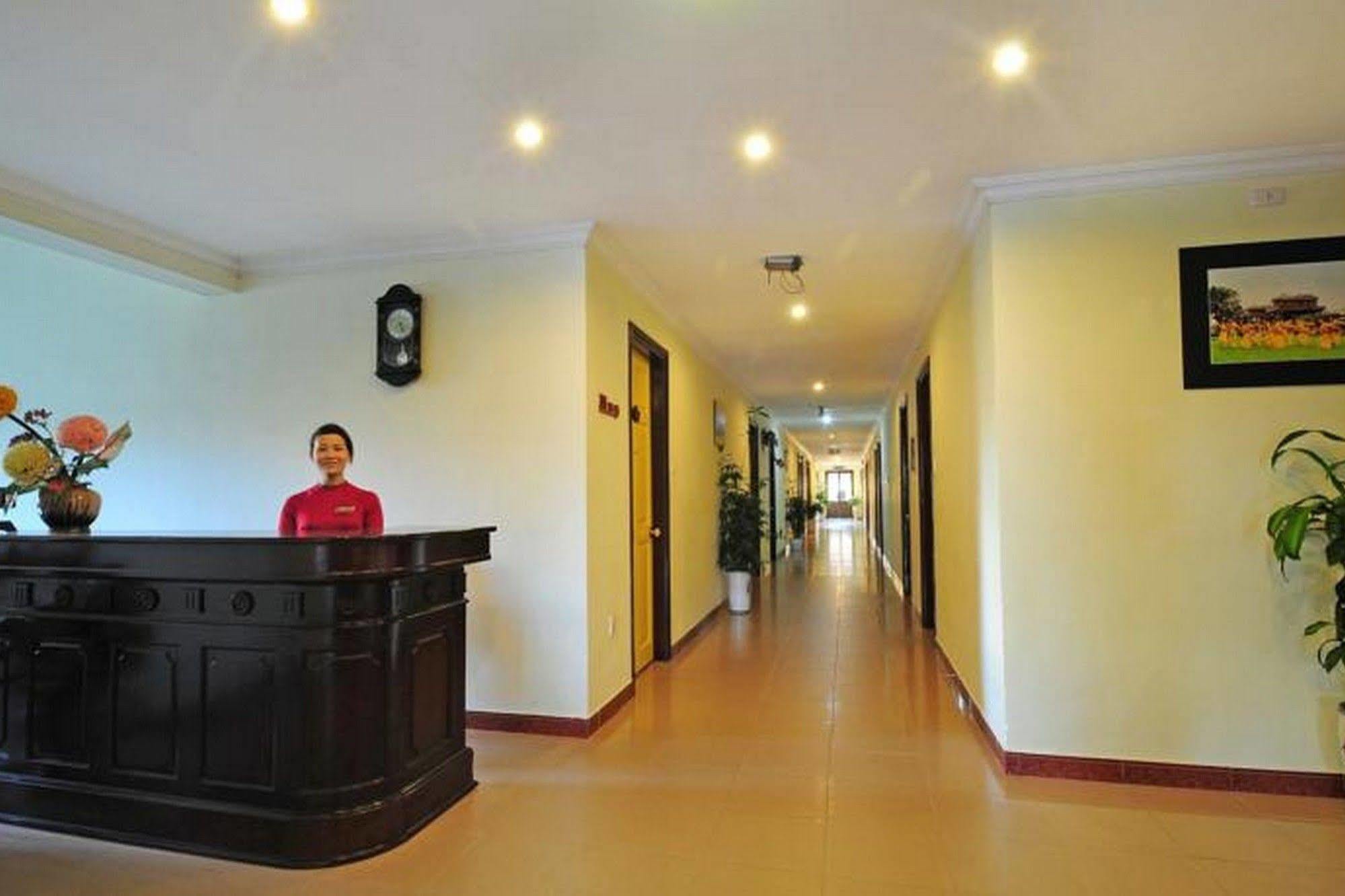 Duy Tan Hotel Хуе Екстериор снимка